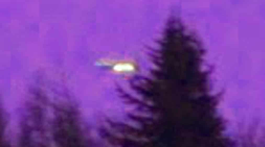Analysis of the Scottish UFO photo